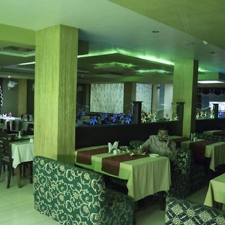 Hotel Sunshine Baharampur Eksteriør bilde