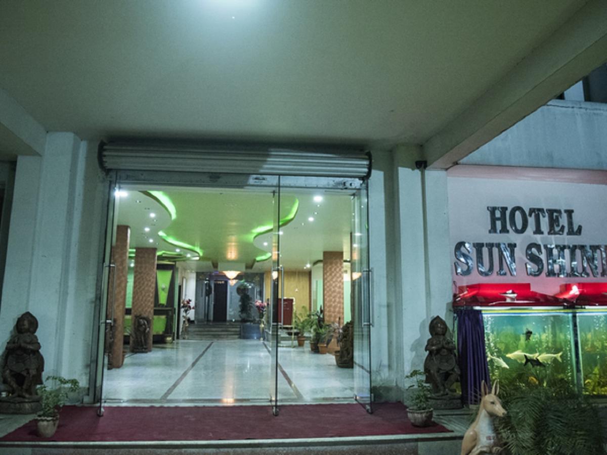 Hotel Sunshine Baharampur Eksteriør bilde