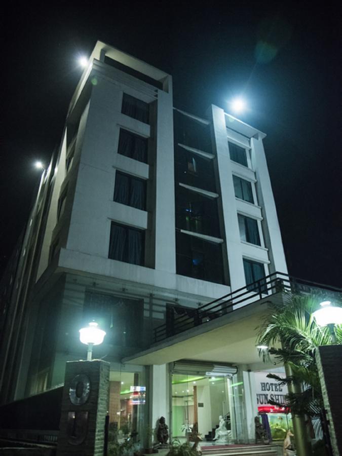 Hotel Sunshine Baharampur Eksteriør bilde
