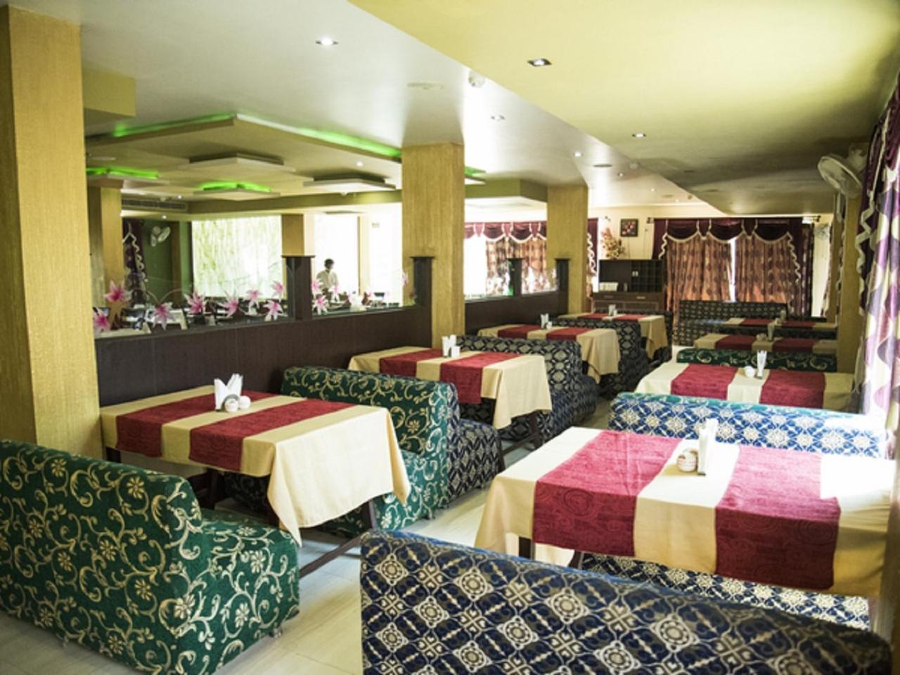 Hotel Sunshine Baharampur Eksteriør bilde
