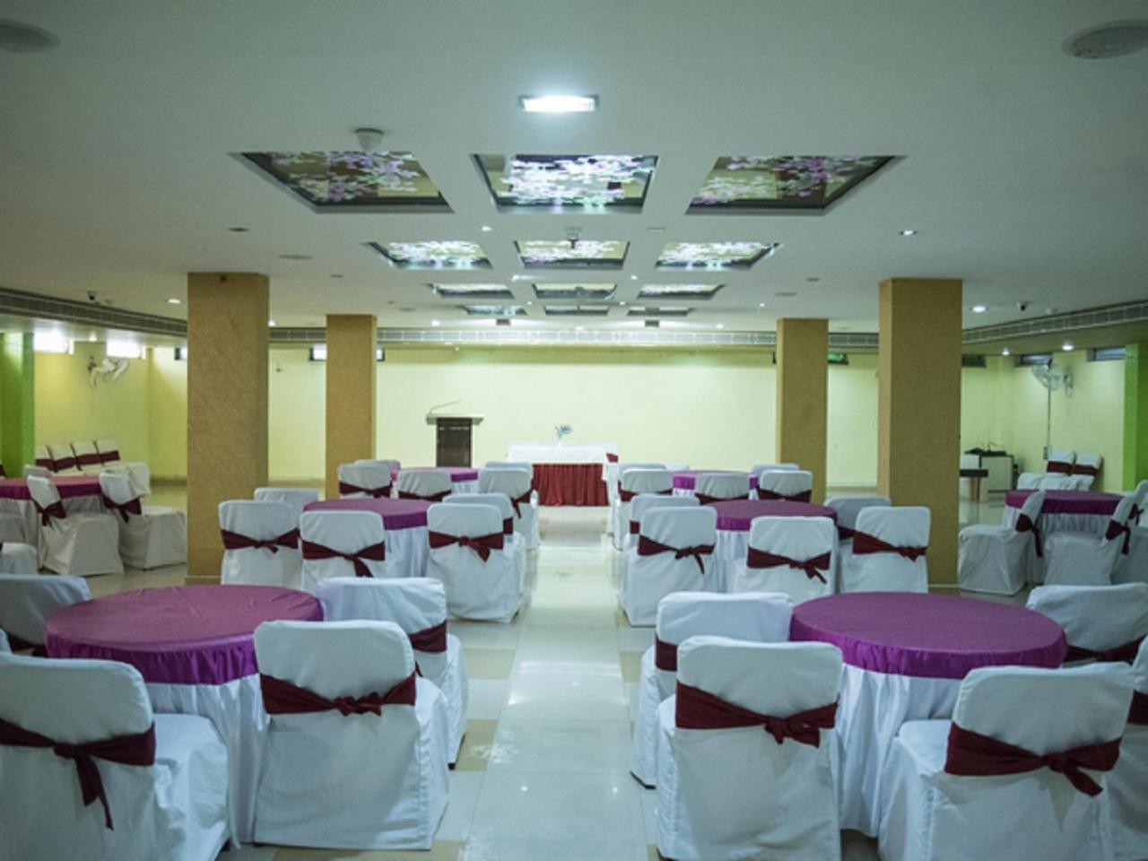 Hotel Sunshine Baharampur Eksteriør bilde