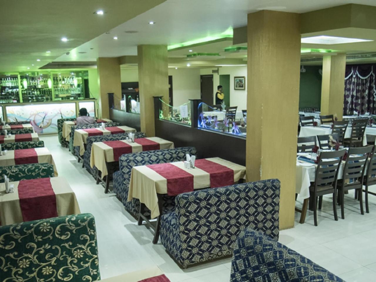 Hotel Sunshine Baharampur Eksteriør bilde