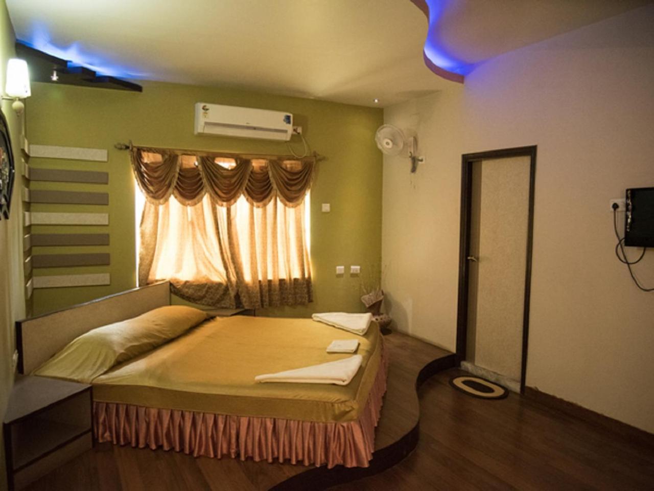 Hotel Sunshine Baharampur Eksteriør bilde